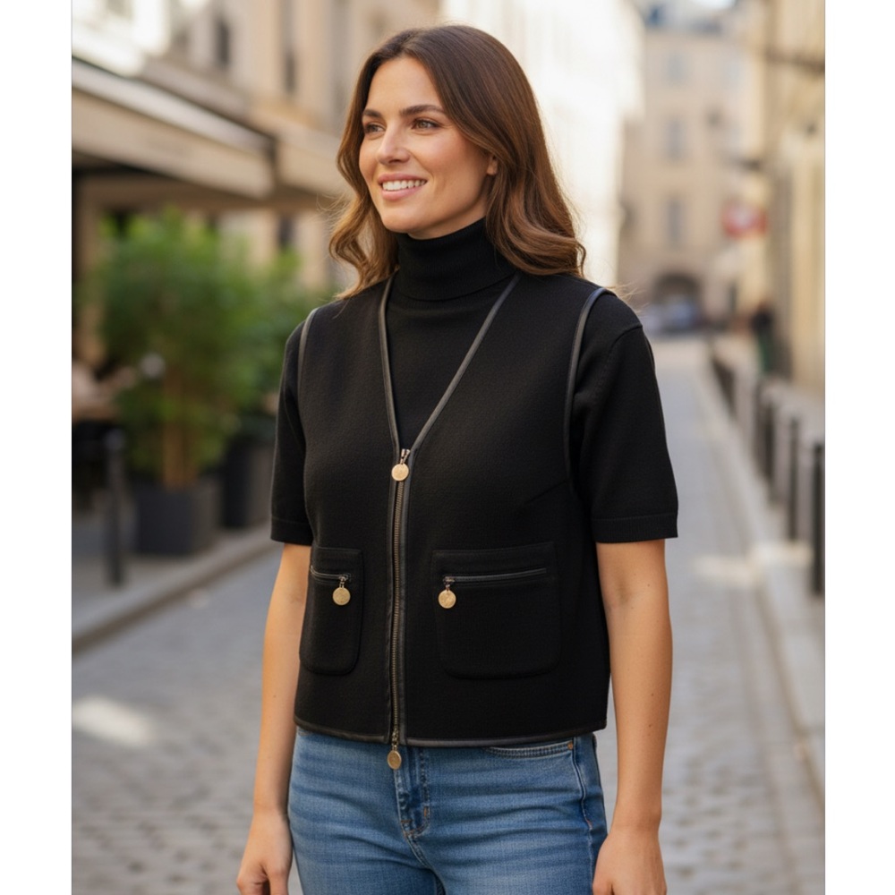 ANDREA JOVINE turtleneck and vests size XL